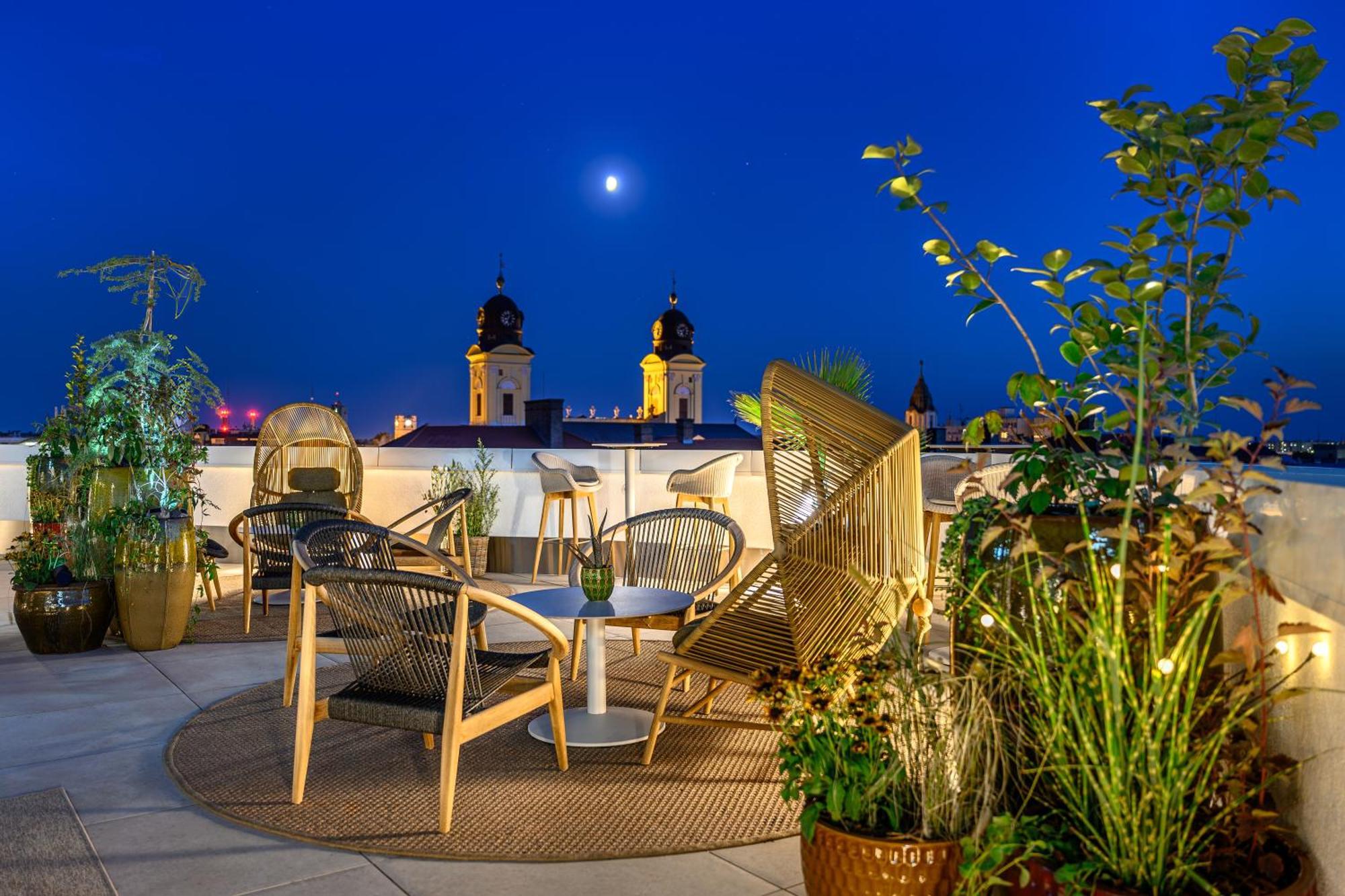 Hilton Garden Inn Debrecen City Center Exterior photo