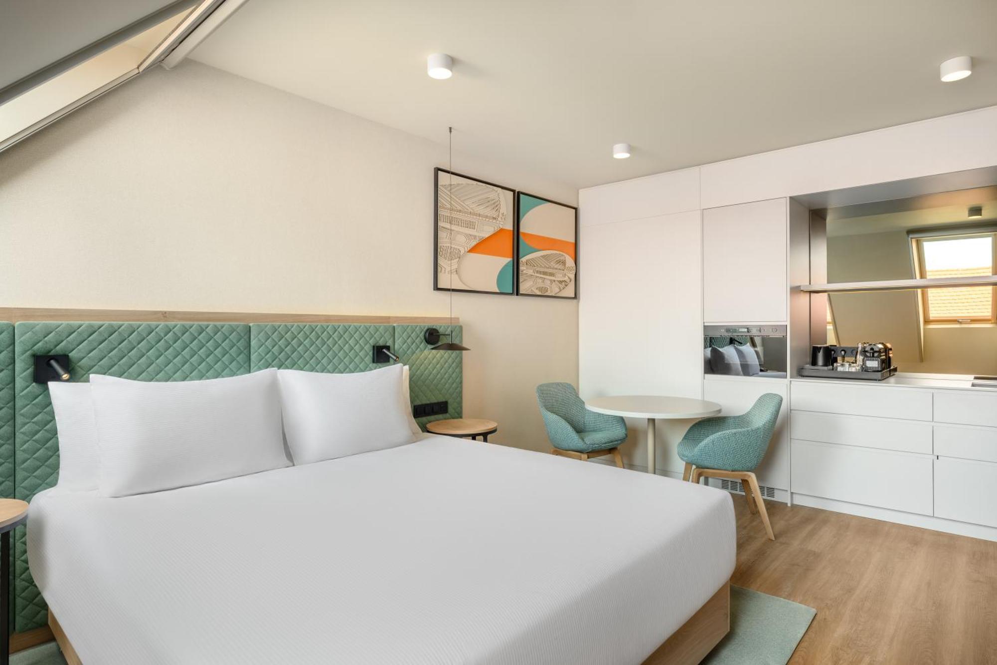 Hilton Garden Inn Debrecen City Center Exterior photo